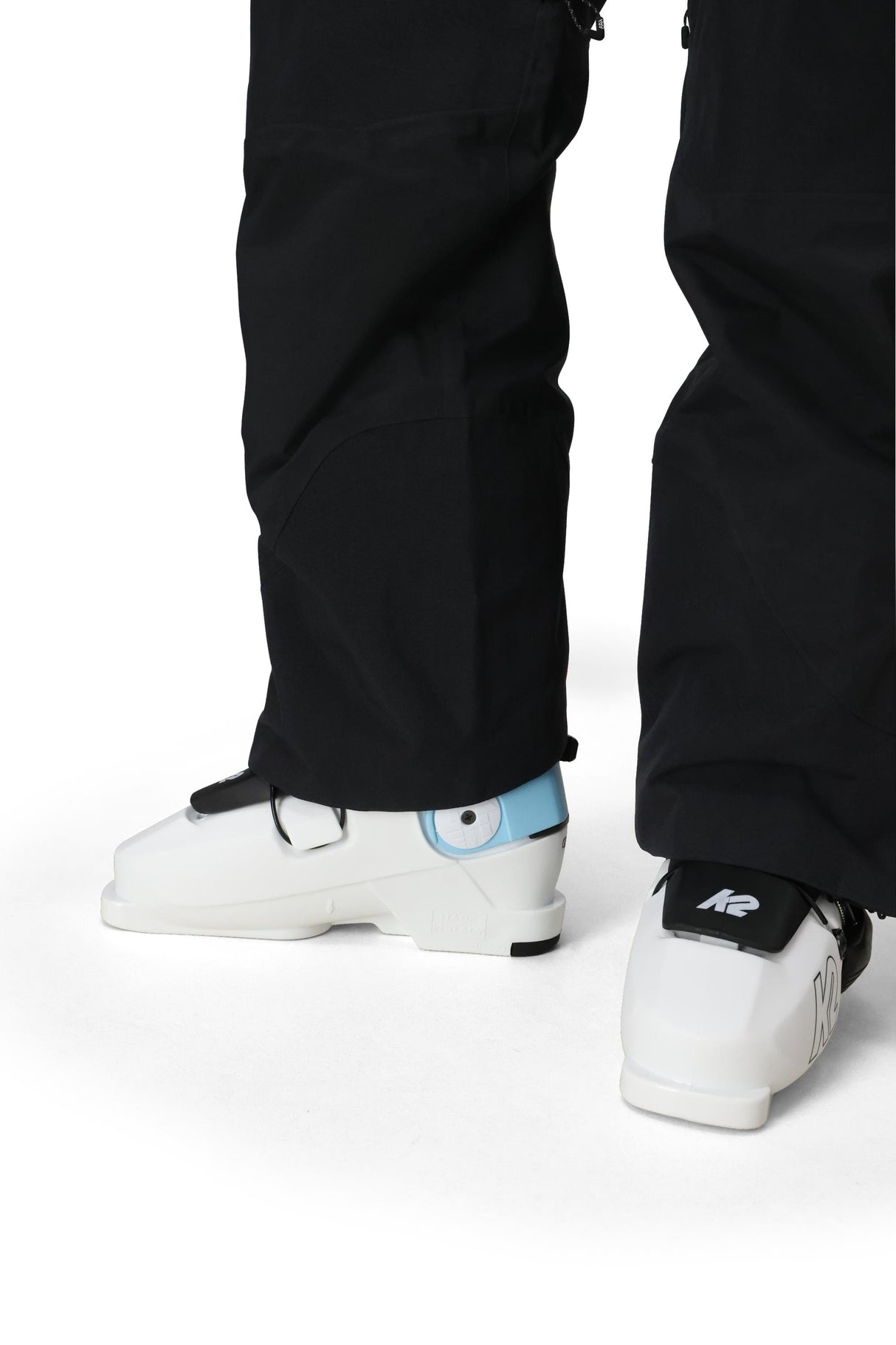 686 Women's GORE-TEX Dispatch Shell Bib Snow Pants Black 2026 Women's Snow Bib Pants 686