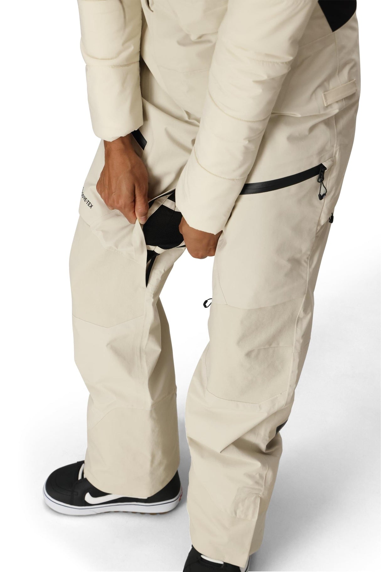 686 Women's GORE-TEX Dispatch Shell Bib Snow Pants Limestone 2026 Women's Snow Bib Pants 686