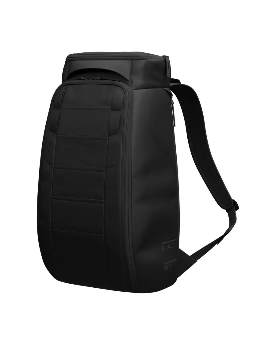 DB JOURNEY Hugger 25L Backpack Black Out Backpacks D_b_ Journey
