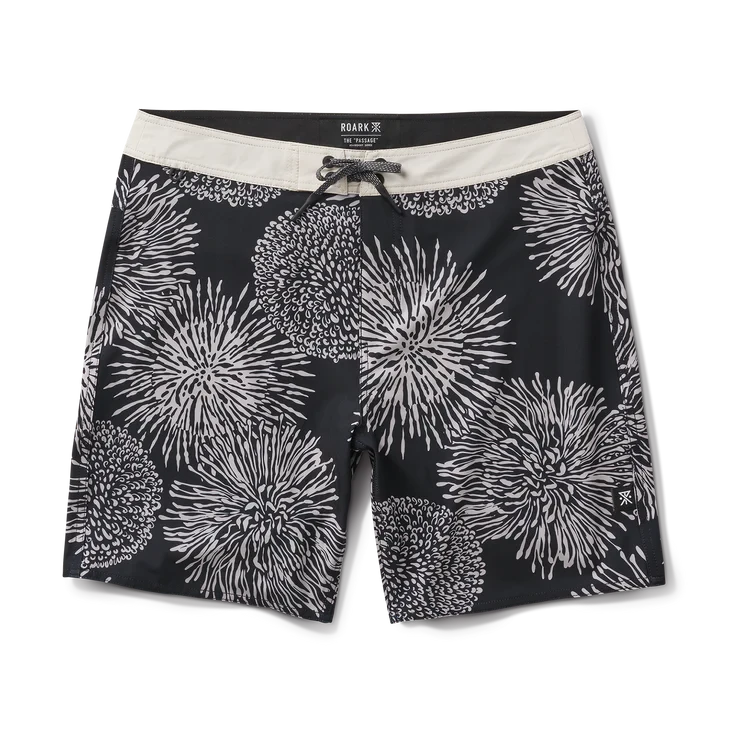 ROARK Passage 18.5" Boardshorts Black Floral Men's Boardshorts Roark Revival