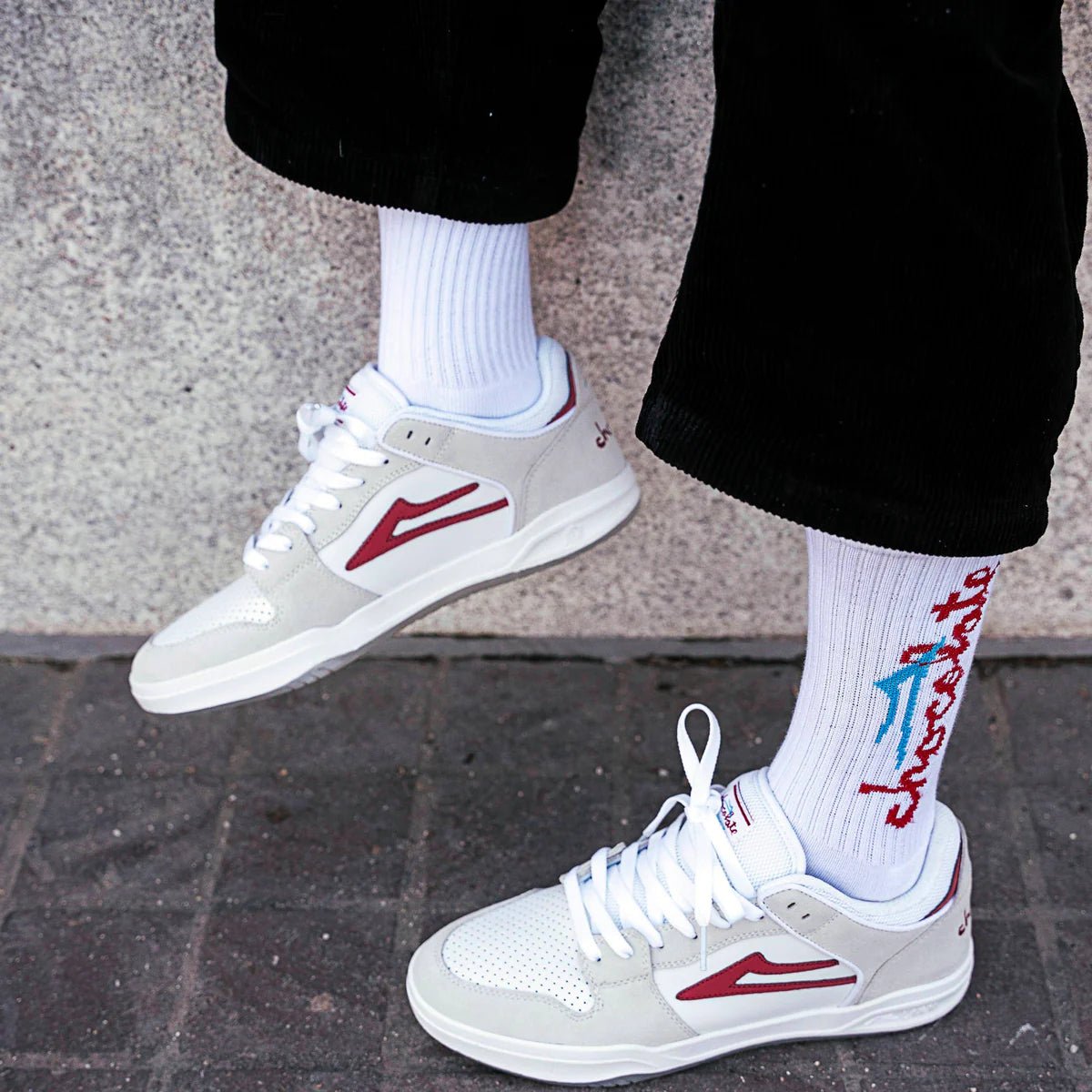 LAKAI X CHOCOLATE Telford Low Shoes White/Red Suede Men's Skate Shoes Lakai