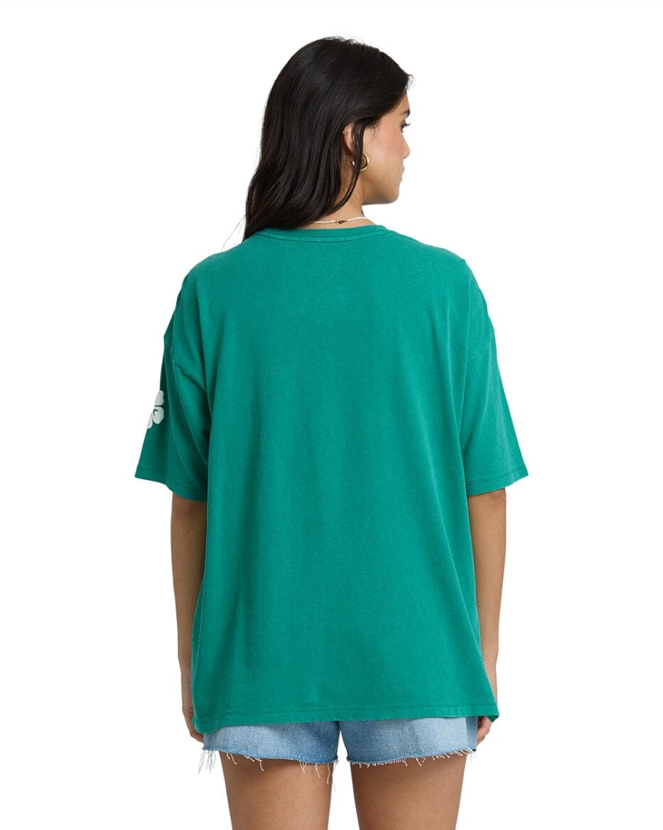 BILLABONG Women's Dream In The Wind T-Shirt Climbing Ivy Women's Short Sleeve T-Shirts Billabong