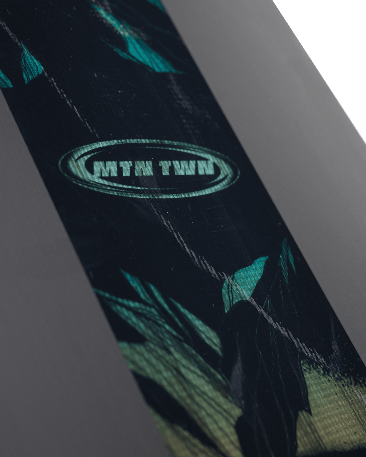 JONES Mountain Twin Snowboard 2026 Men's Snowboards Jones Snowboards 