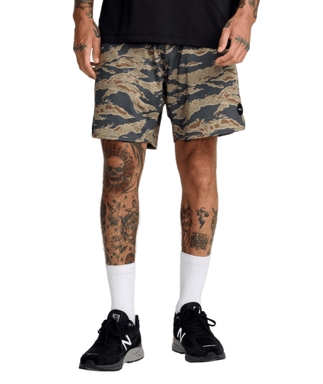 RVCA Yogger Recover 17" Shorts Tiger Camo Men's Walkshorts RVCA 