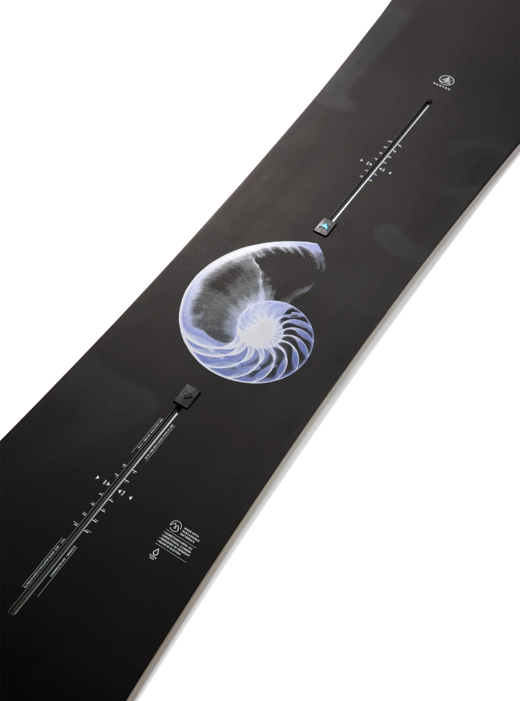 BURTON Family Tree Hometown Hero X-Ray Snowboard 2026 Men's Snowboards Burton 