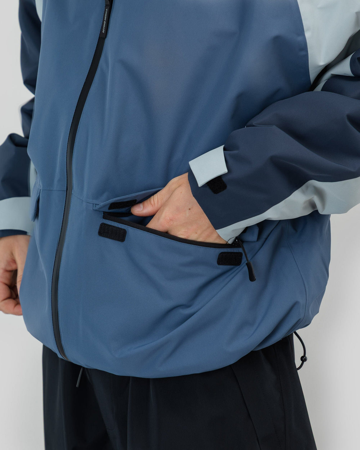 BEYOND MEDALS Nostalgia 2L Snow Jacket Blue 2026 Men's Snow Jackets Beyond Medals 