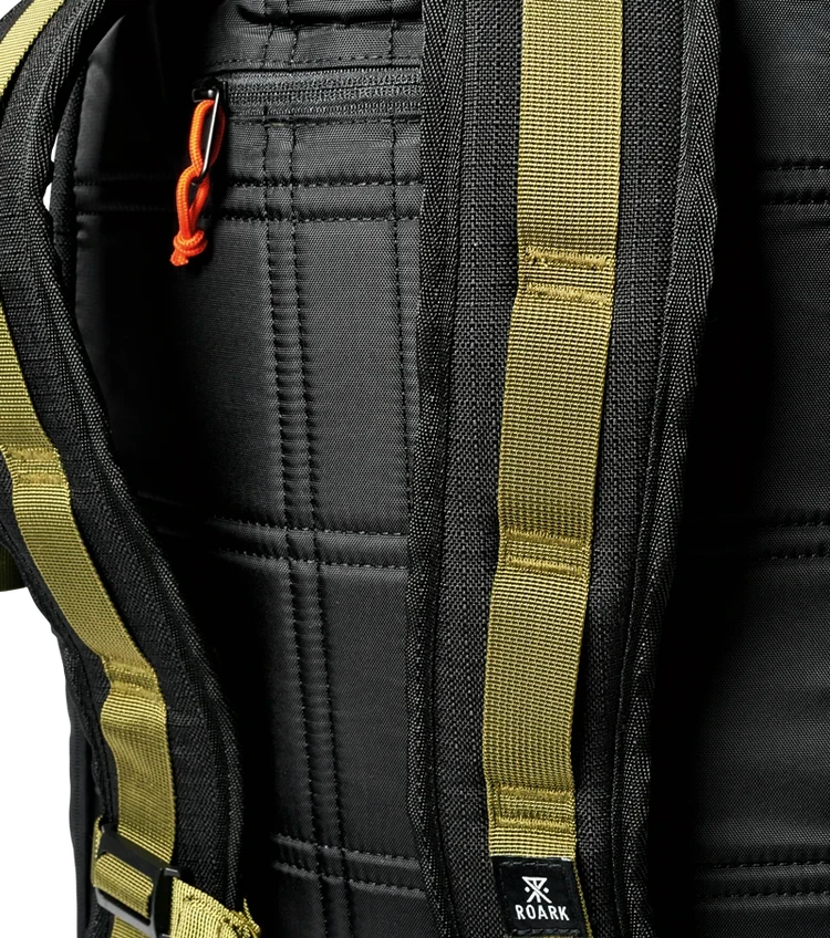 ROARK Passenger 27L 2.0 Backpack Black Backpacks Roark Revival 