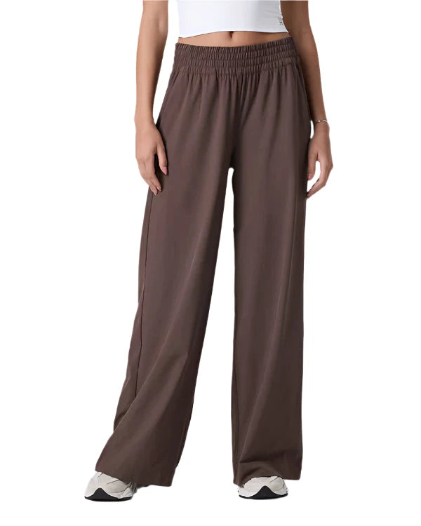 VUORI Women's Villa Wideleg Pant Java Women's Pants Vuori 