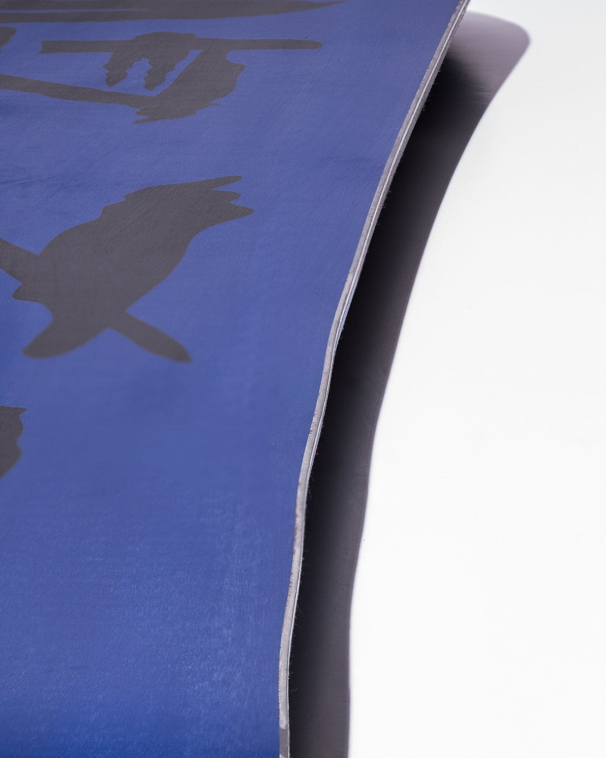 GNU Banked Country Snowboard 2027 Men's Snowboards Gnu 