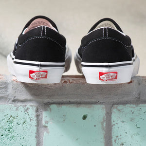 VANS Skate Slip On Shoes Black/White FOOTWEAR - Men's Skate Shoes Vans 