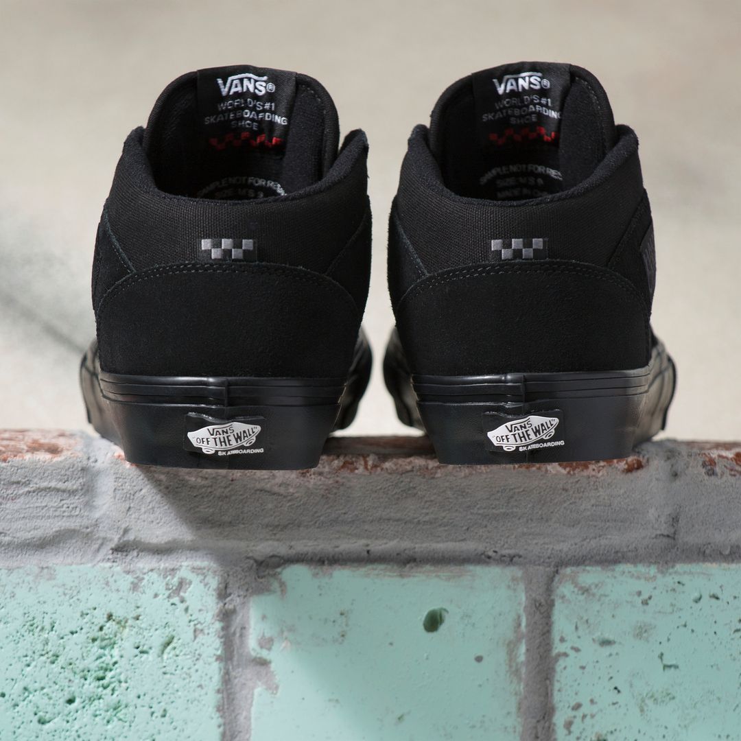 VANS Skate Half Cab Shoes Black/Black FOOTWEAR - Men's Skate Shoes Vans 