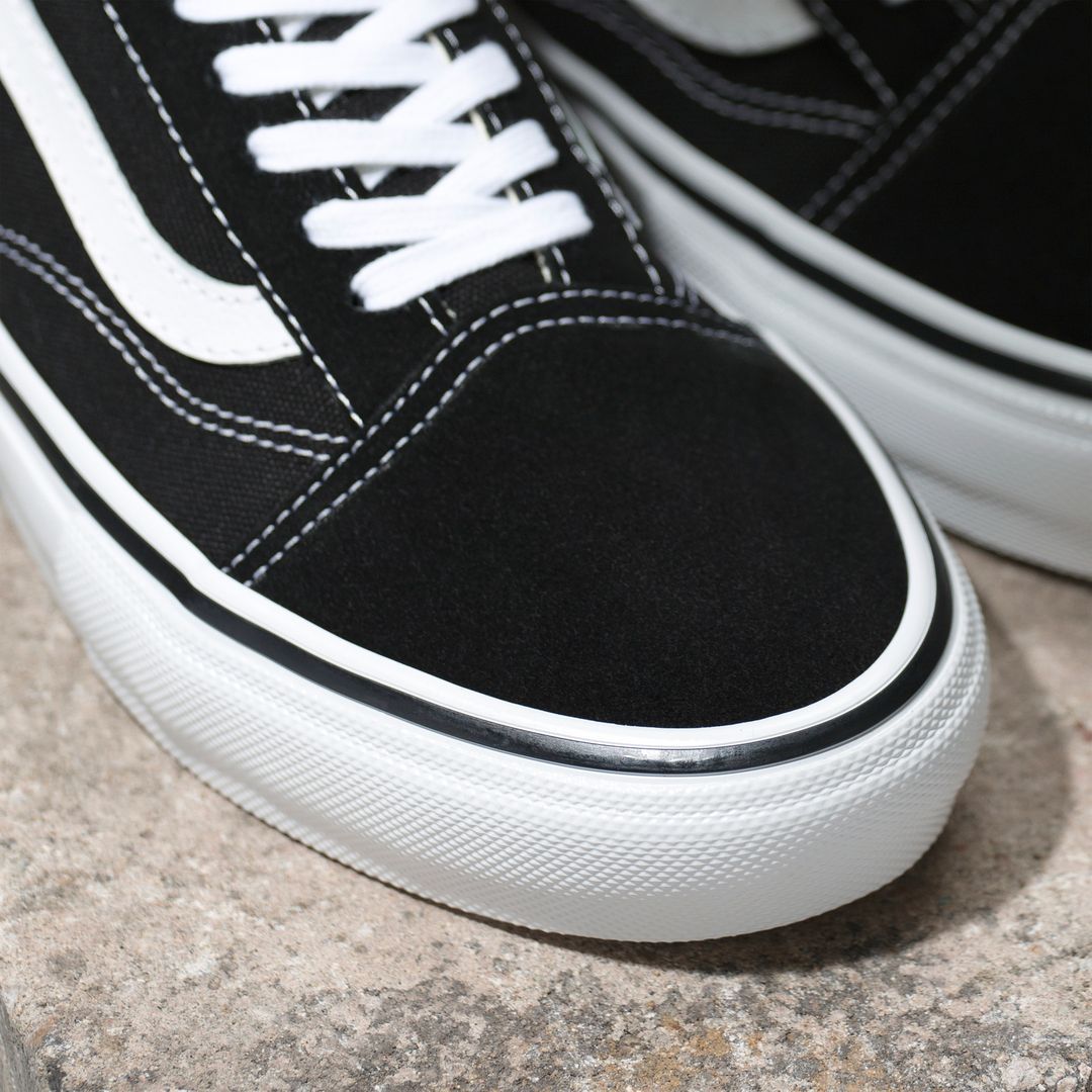 VANS Skate Old Skool Shoes Black/White FOOTWEAR - Men's Skate Shoes Vans 